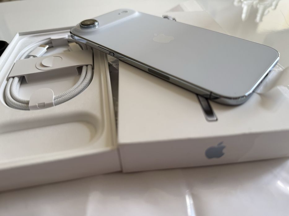 Iphone Air 256 Gb Нов с Гаранция