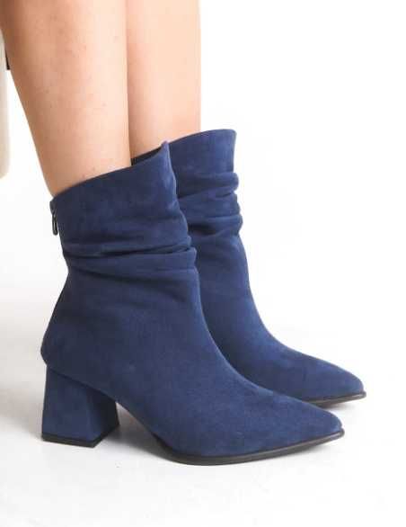 Тъмносини боти велур