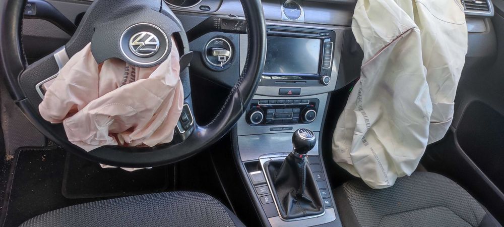 Dezmembrez volkswagen vw passat B7 2011 2.0 CFFB cv 6T LNZ vopsea LA7W