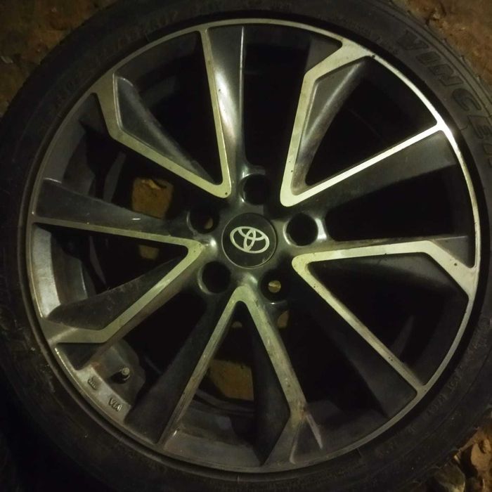 Продам срочно резину