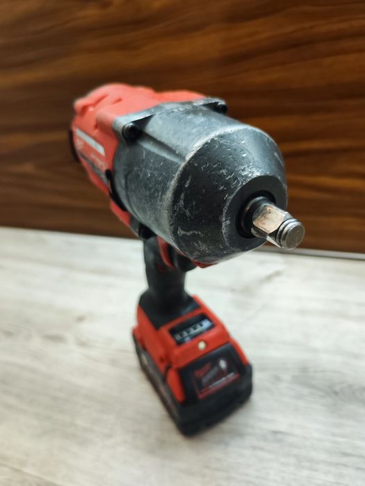 Pistol de impact 2100 Nm Milwaukee M18 ONEFHIWF 1/2