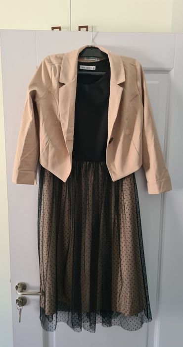 Rochie pentru diferite ocazii - cu tot cu sacou .