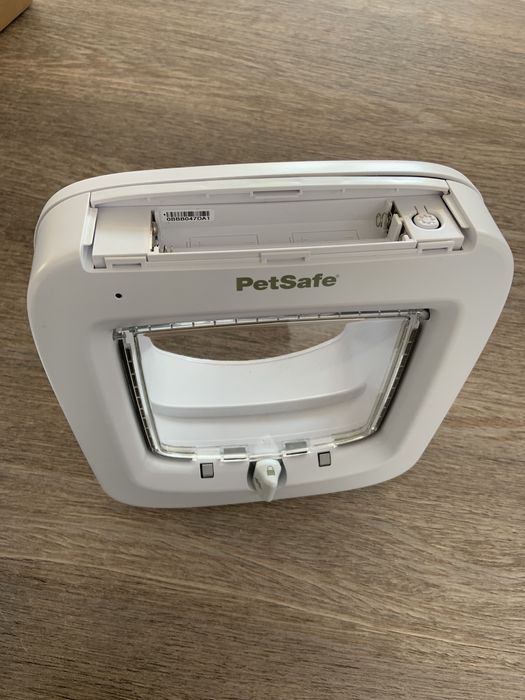 Pet Safe Poarta / Usa pentru caini si pisici cu recunoastere cip