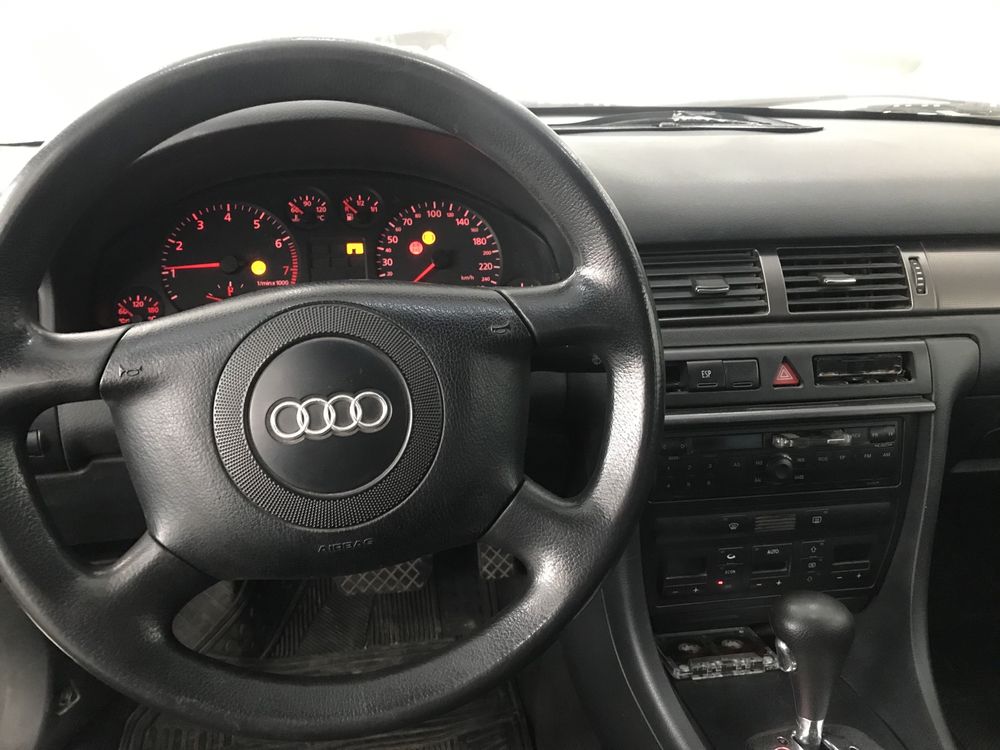 Audi A6 C5,2,4 avtomat