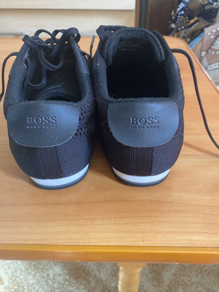 Hugo boss original marime39