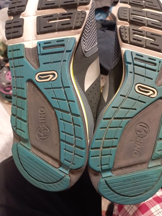 Adidași Nr 45 usori