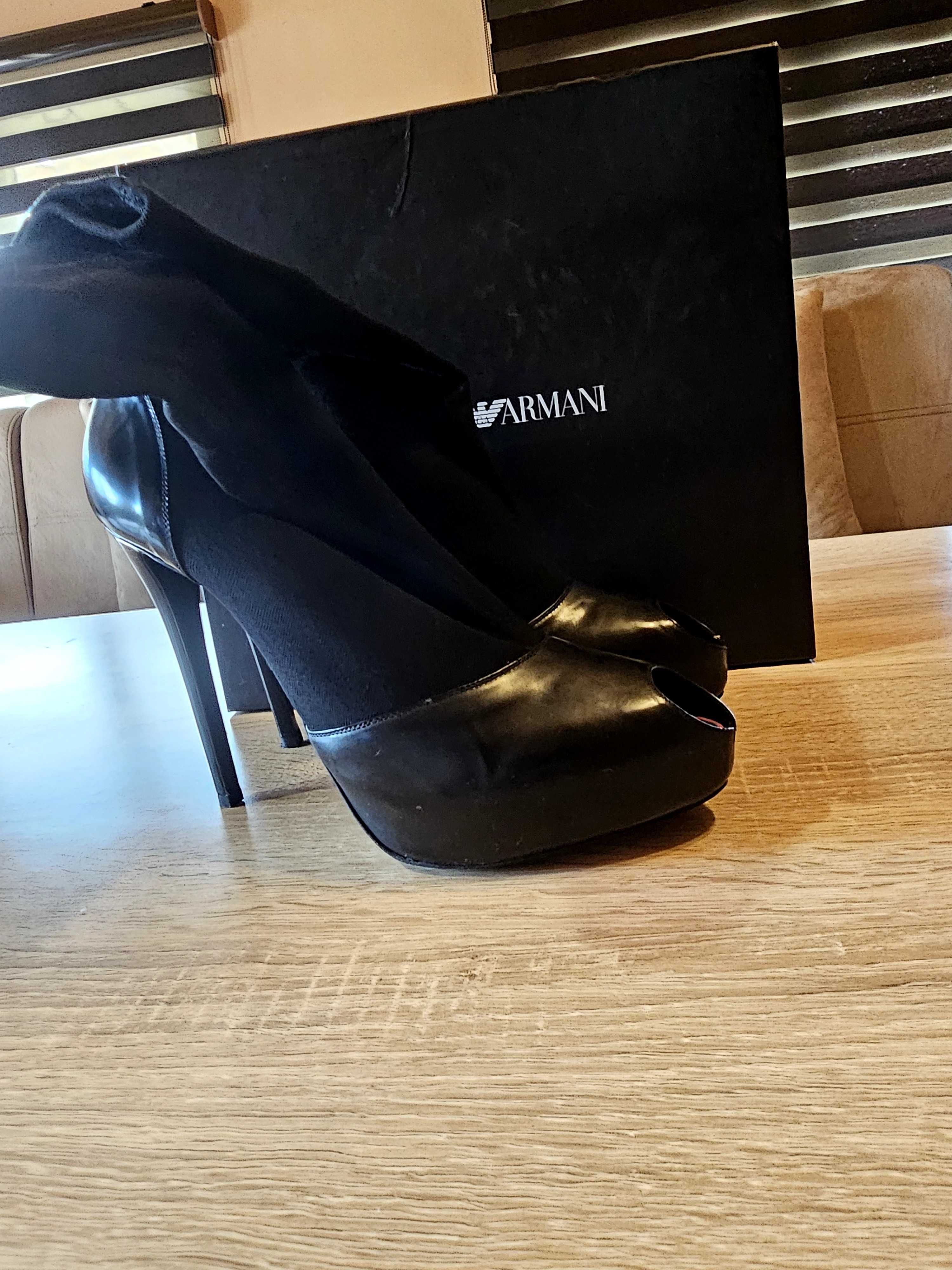 Боти Armani нови