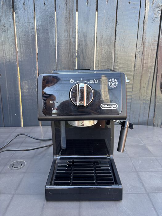 Vand Espressor manual DeLonghi