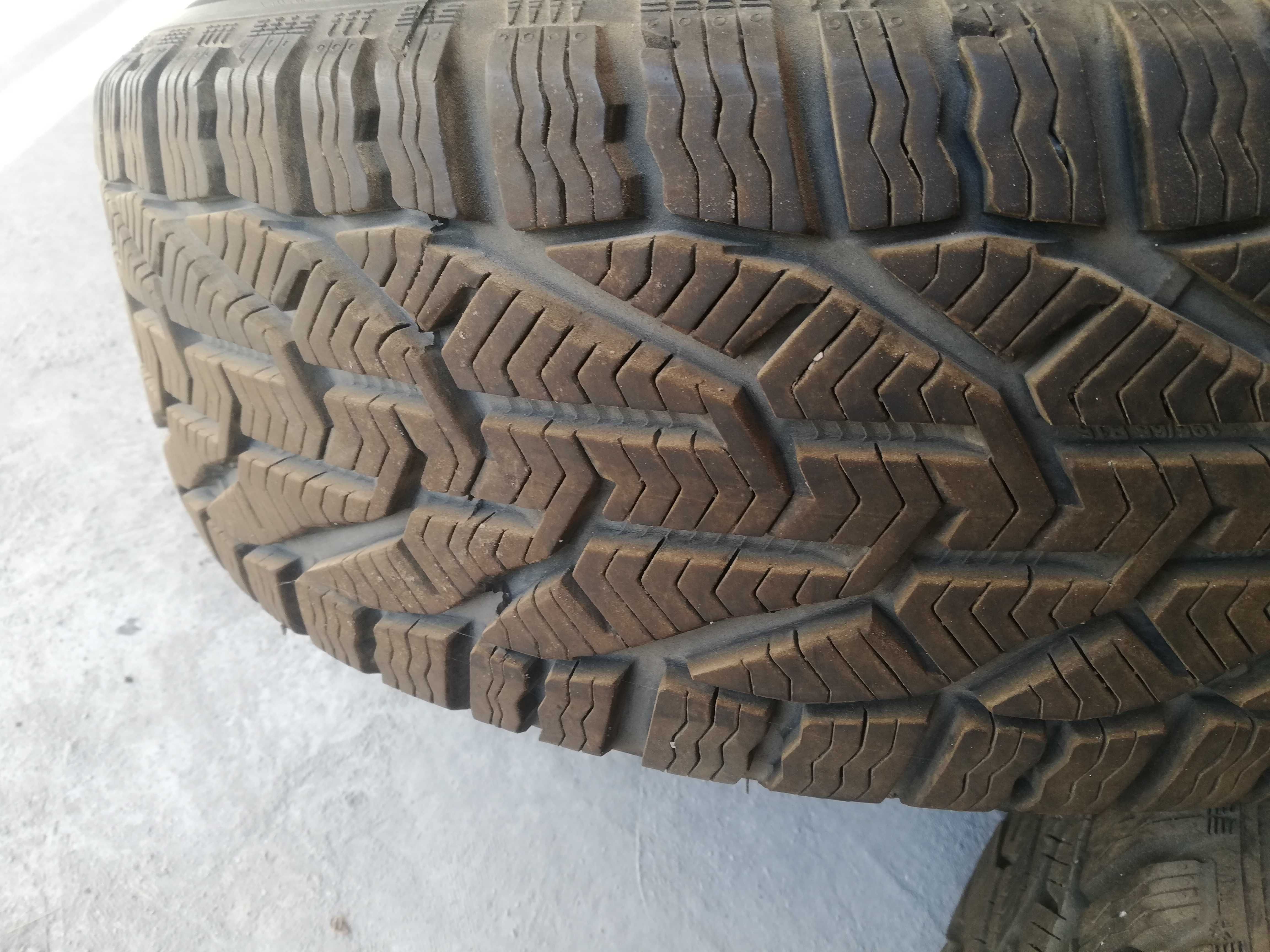Продавам джанти с зимни гуми 5х100(15")