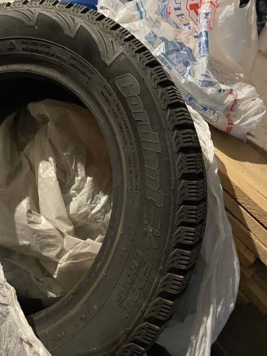 Продам резину зимную резину!