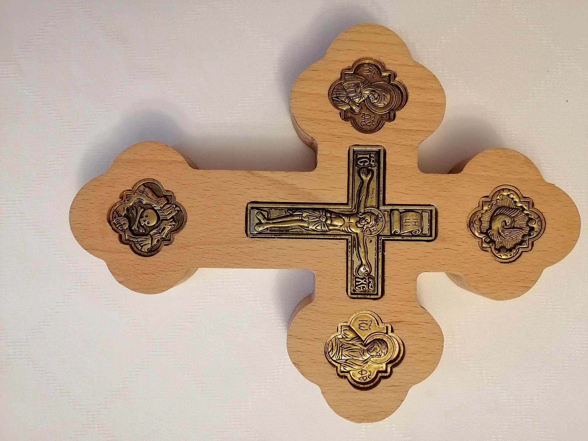 Sfanta Cruce din lemn și în casa ta!
