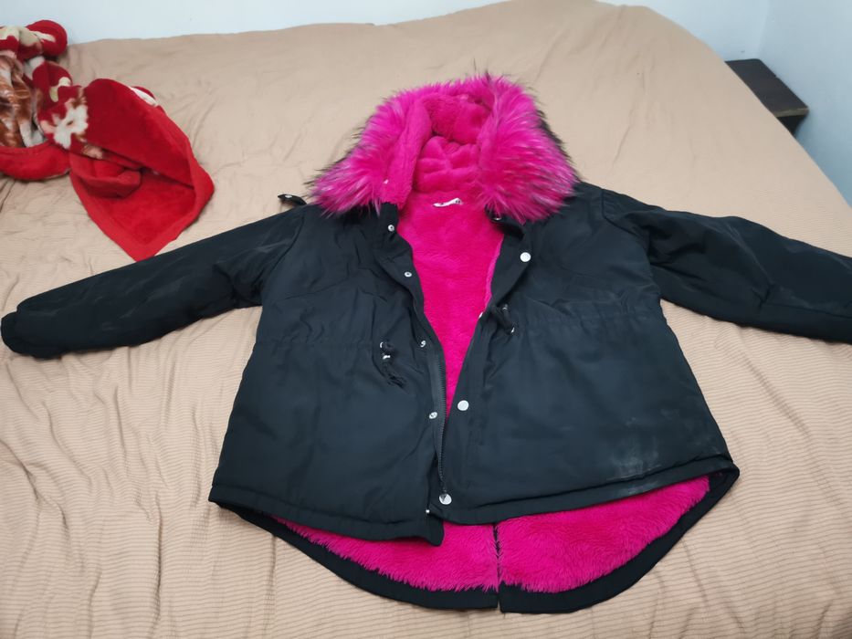 Куртка тёплая на девочку 12-14,15лет