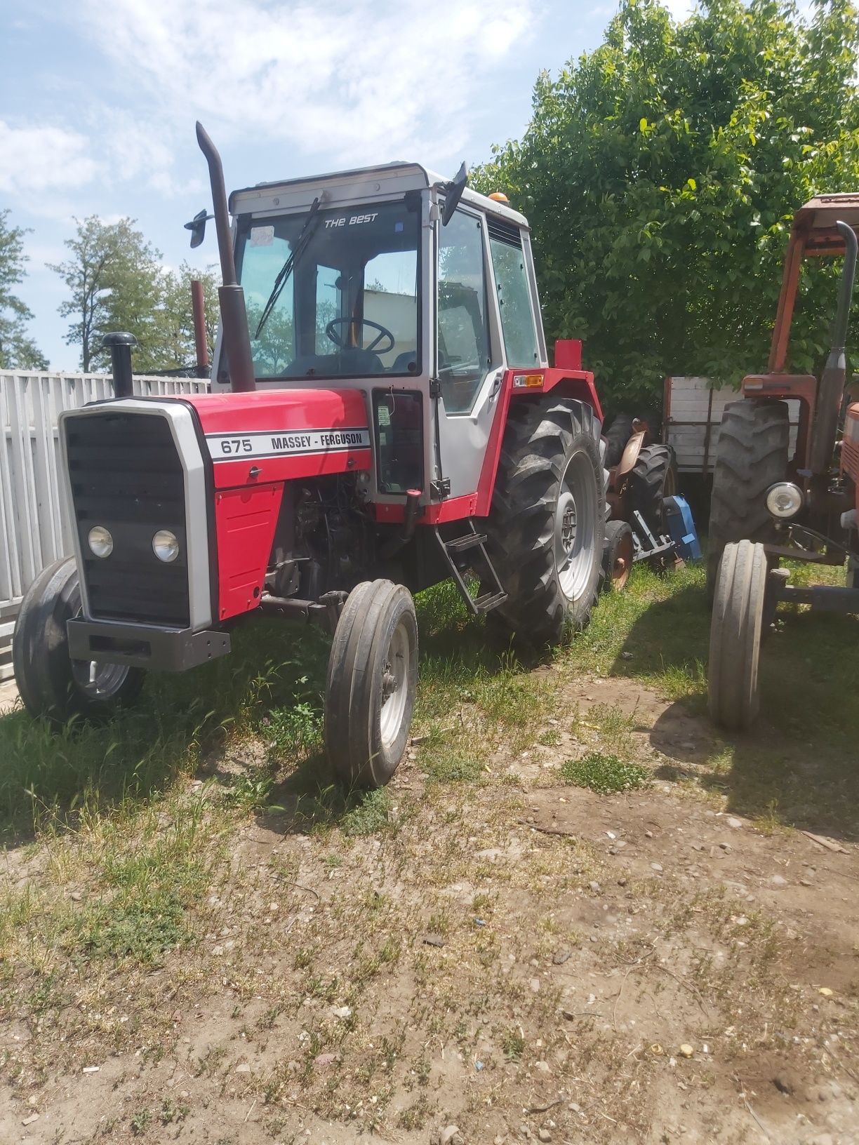 Massey Ferguson 675.