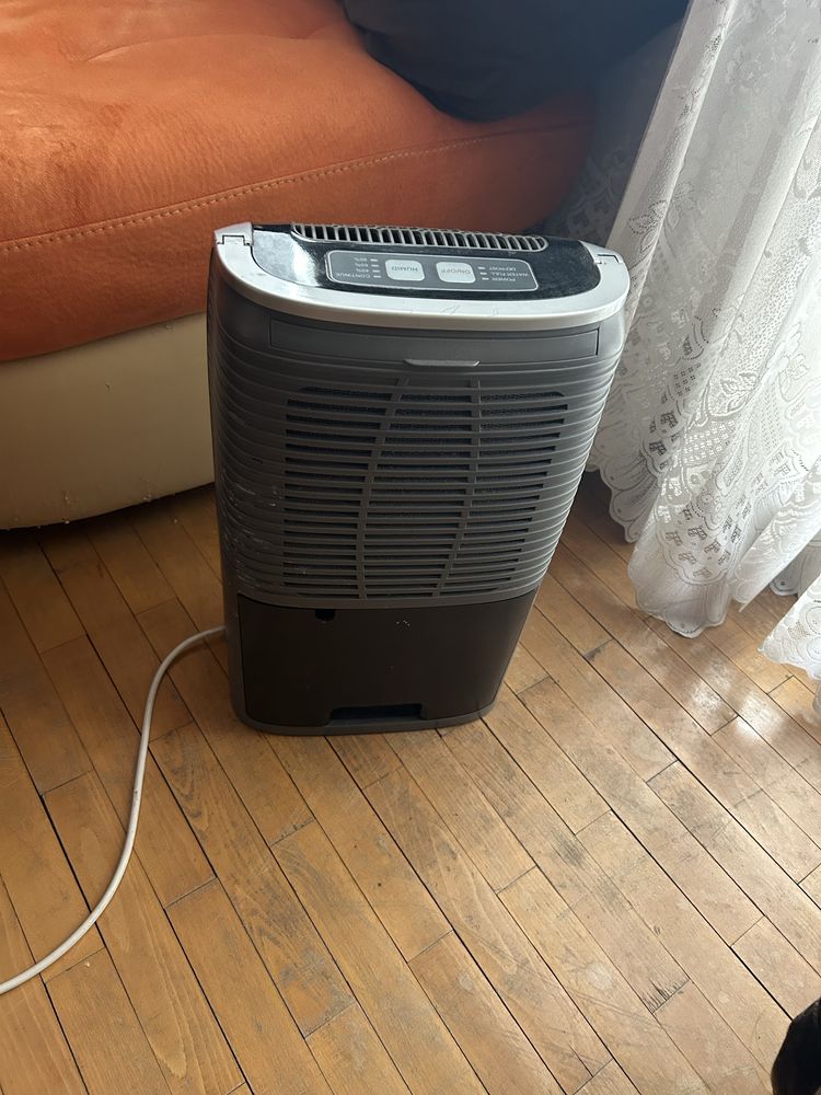 Обезвлажнител TWE YL-2110AP, Капацитет до 10 L/24 h