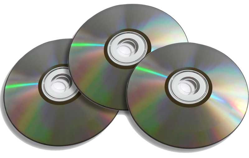 Продаю чистые DVD диски, для записи.