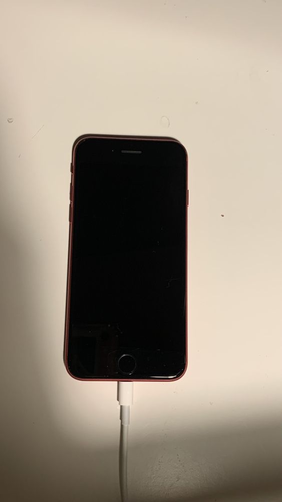 ТОП обява телефон iPhone SE 2020