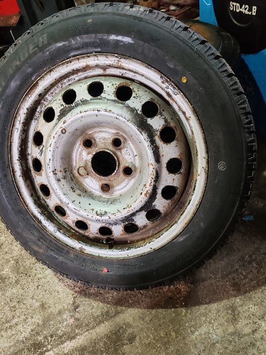 Roti cu anvelope noi