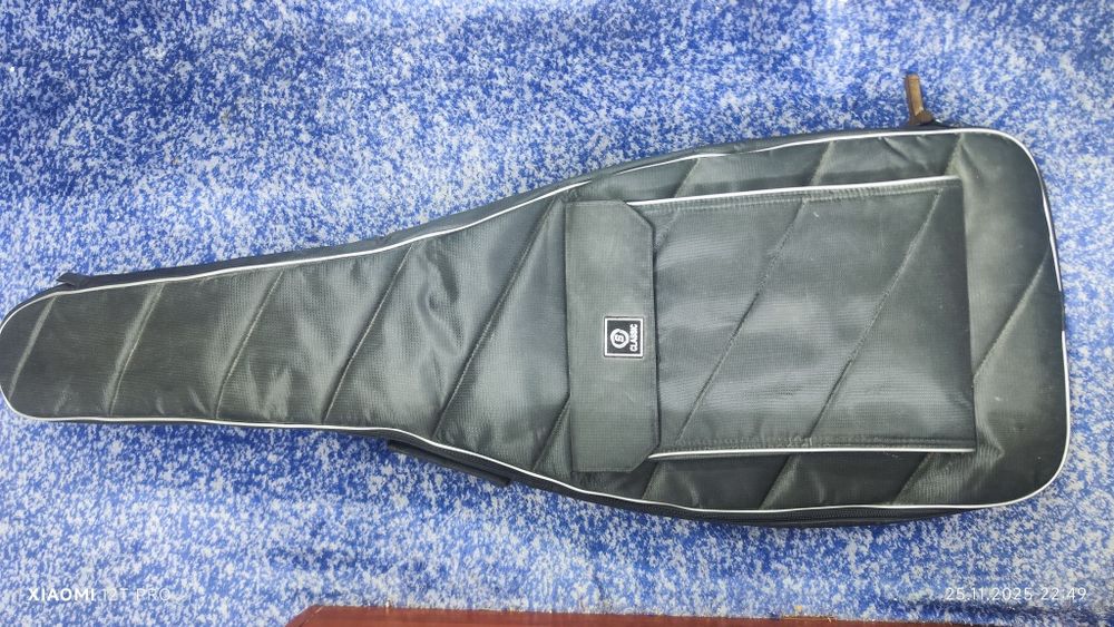 Электрогитара Lucky Star с чехлом