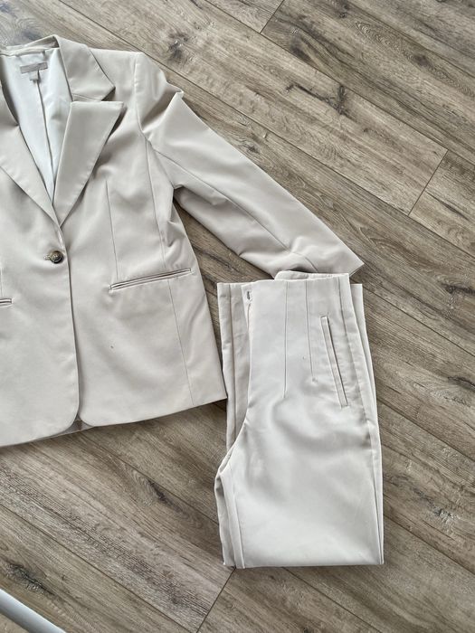 Блейзър и панталон