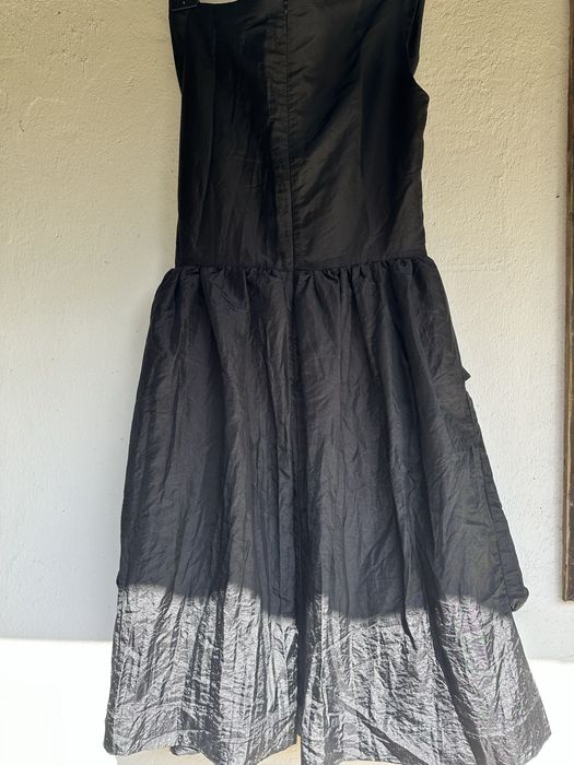 Шармантна рокля черна