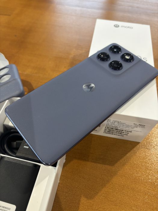 telefon motorola edge 60s 12gb ram+512gb, full box ca nou