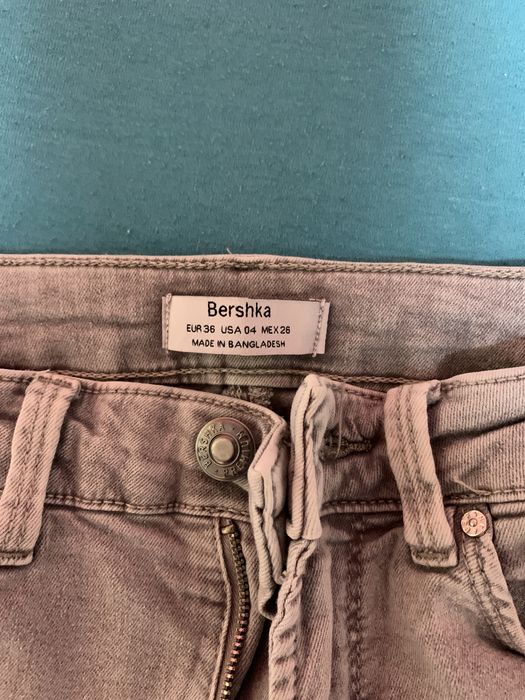 Дънки Бершка