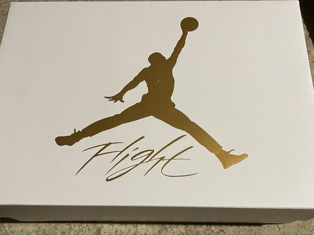 Air Jordan 4 Retro