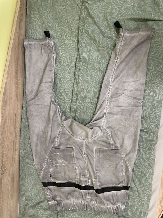 Панталон на pause jeans