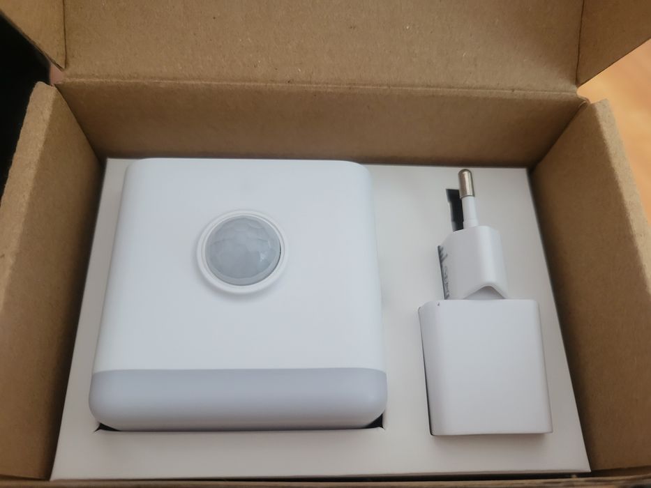 Lumina de noapte smart cu Wi-Fi