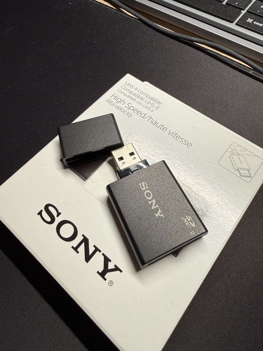 Sony MRW-S1 - Cititor carduri SD