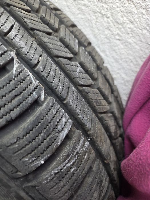 Продавам гуми 245/45/19