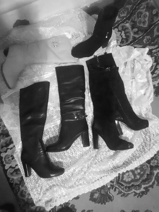 Срочно продам женскую и детскую зимнюю, летнюю, обувь