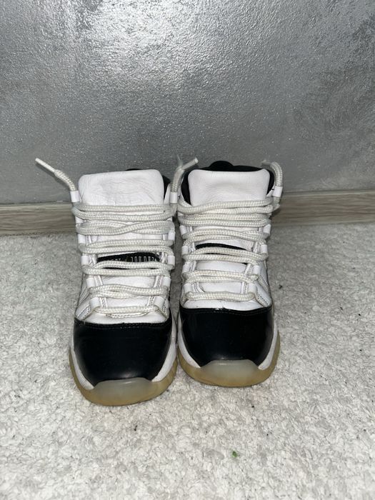 Jordan 11 Retro.