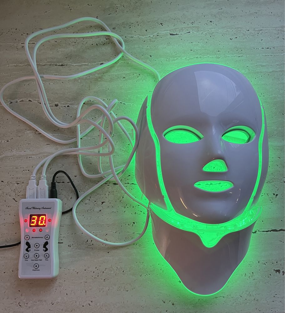Masca LED de infrumusetare 192 led-uri si 7 culori NOUA