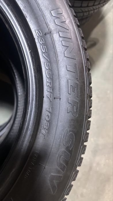 Зимние шины  235/55/17