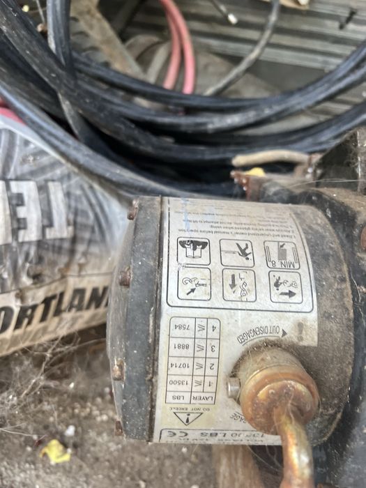 Продавам Електрическа лебедка 13500LBS