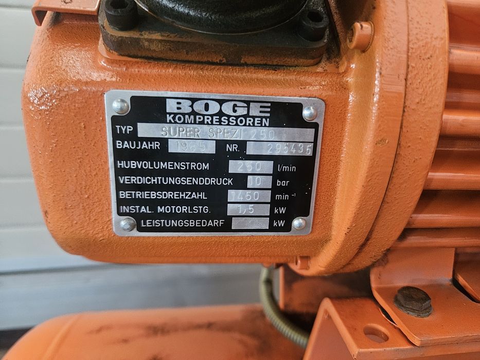 Професионарен Немски Трифазен компресор BOGE