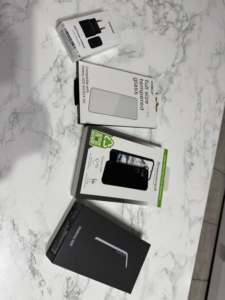 Samsung S25 256 gb