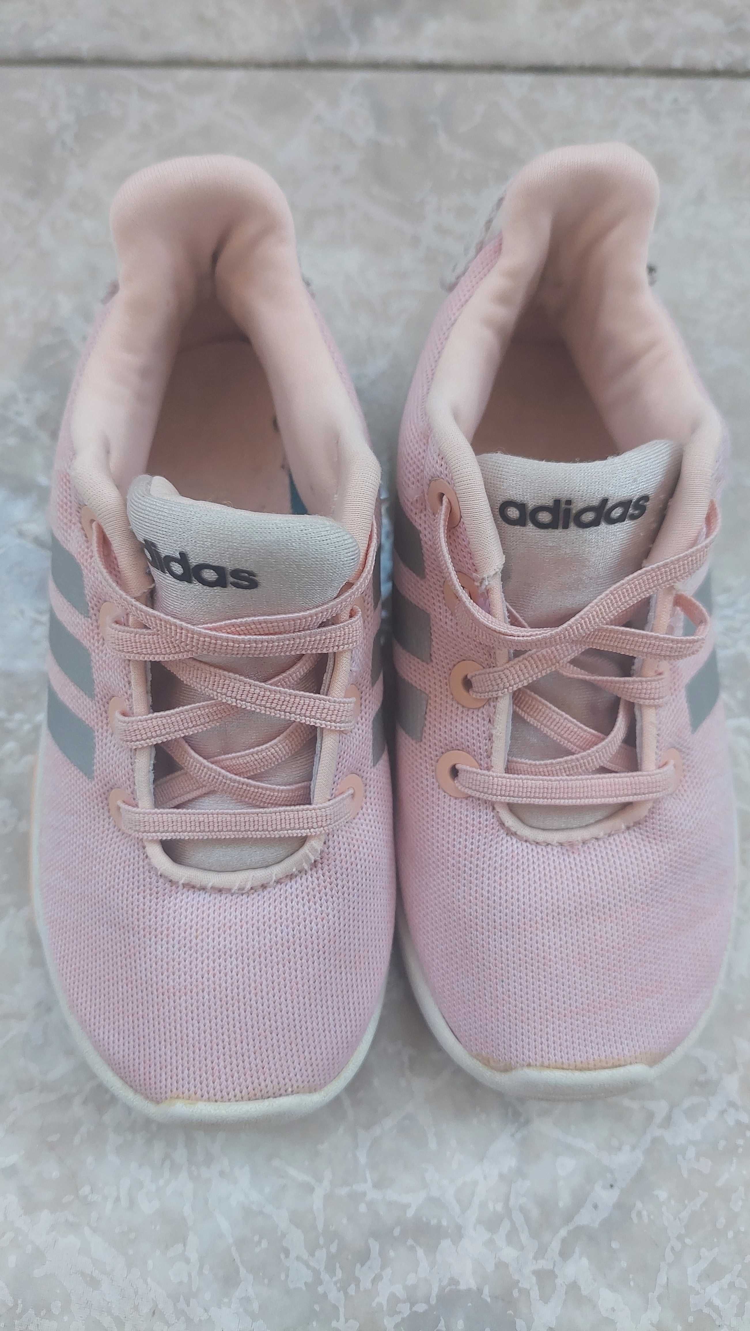 Adidas Адидас детски оригинални кецове маратонки обувки р-р 24