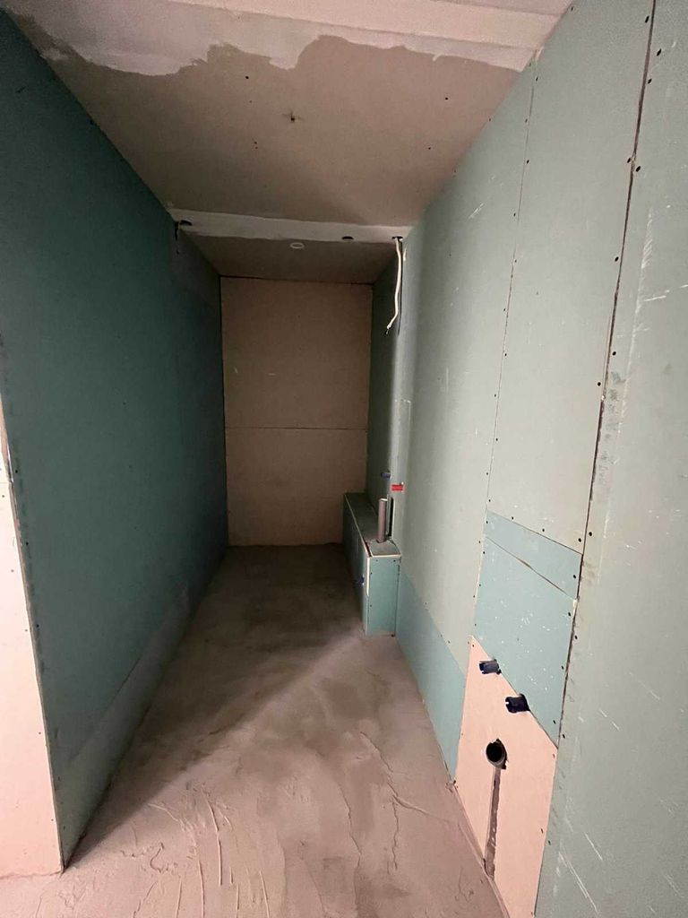 Продава се Къща в Добрич, Център - 41 кв.м за 1717 €/кв.м - Снимка #4
