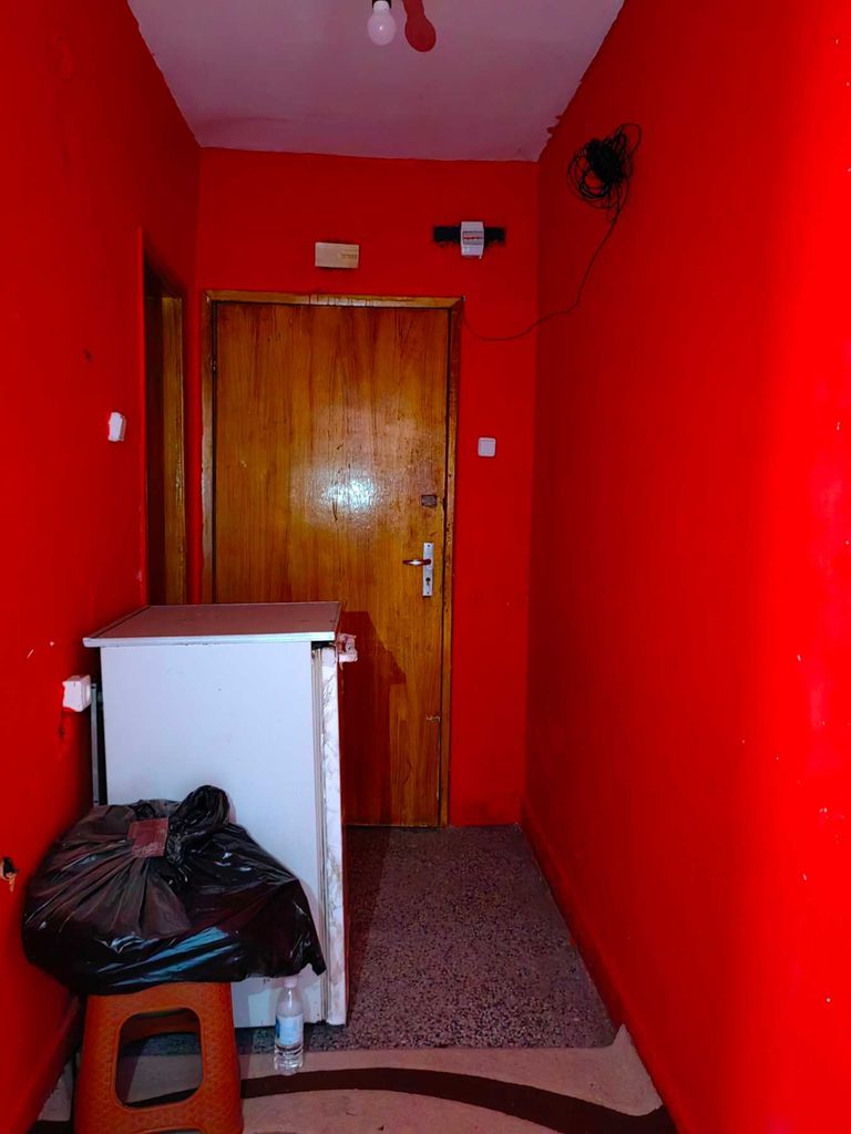 Продава се Едностаен апартамент в Благоевград, Запад - 35 кв.м за 960 €/кв.м - Снимка #2