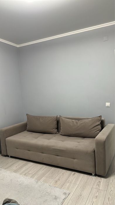 Диван в хорошем состоянии