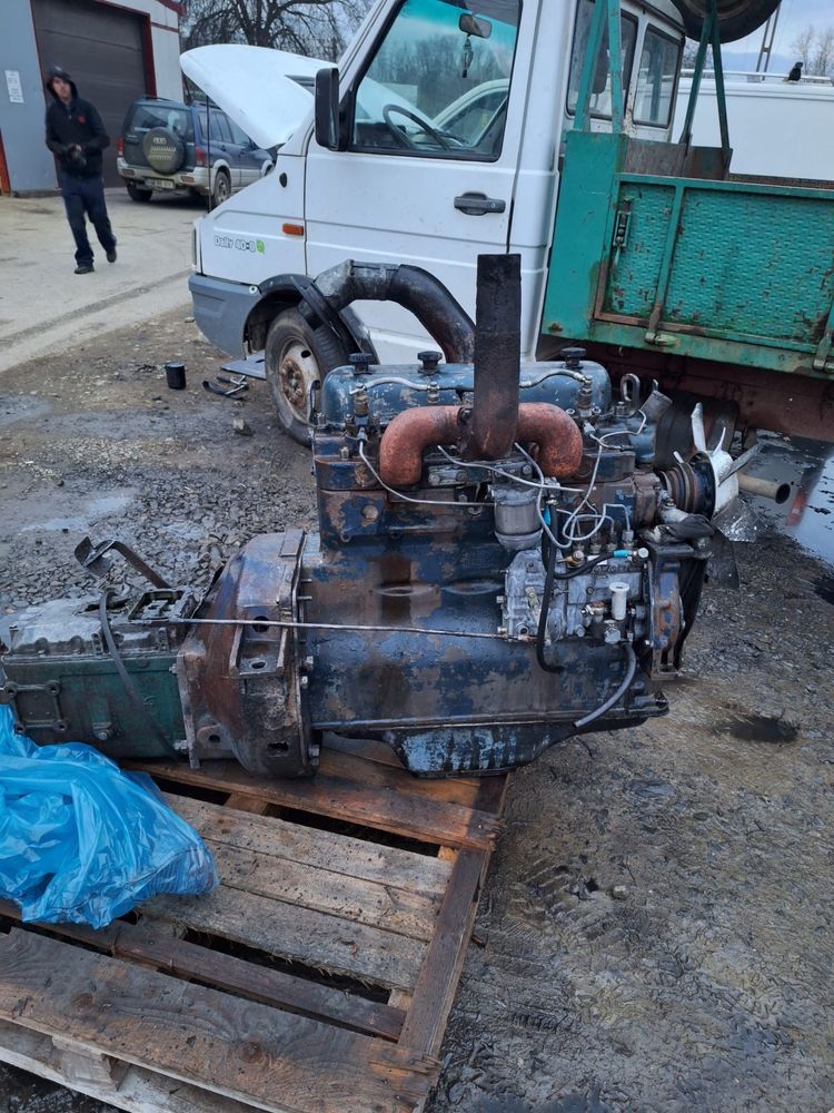 Motor tractor UTB 650