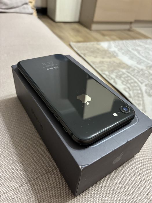 Iphone 8, 256GB в хорошем состоянии.