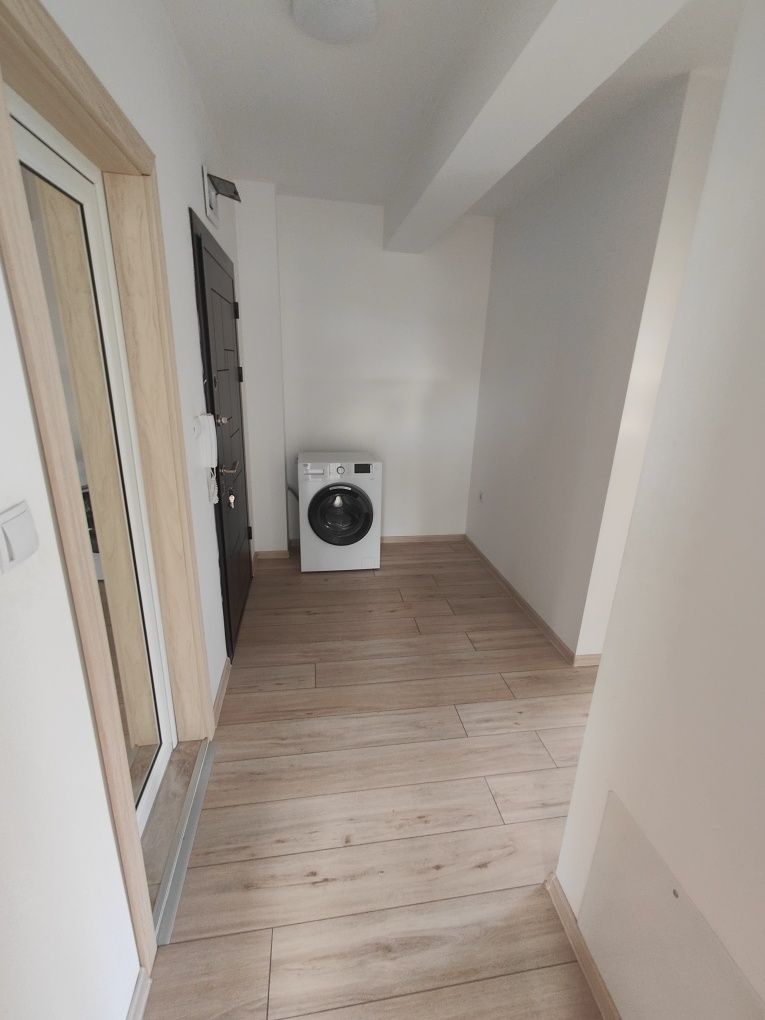 Дава се под наем Тристаен апартамент в Петрич - 75 кв.м за 331.5 € - Снимка #2