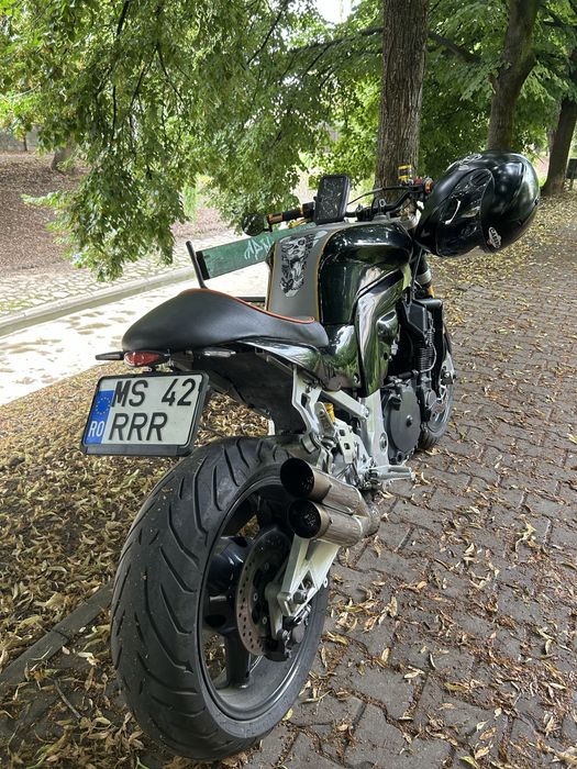 Cafe racer-gsxr-750