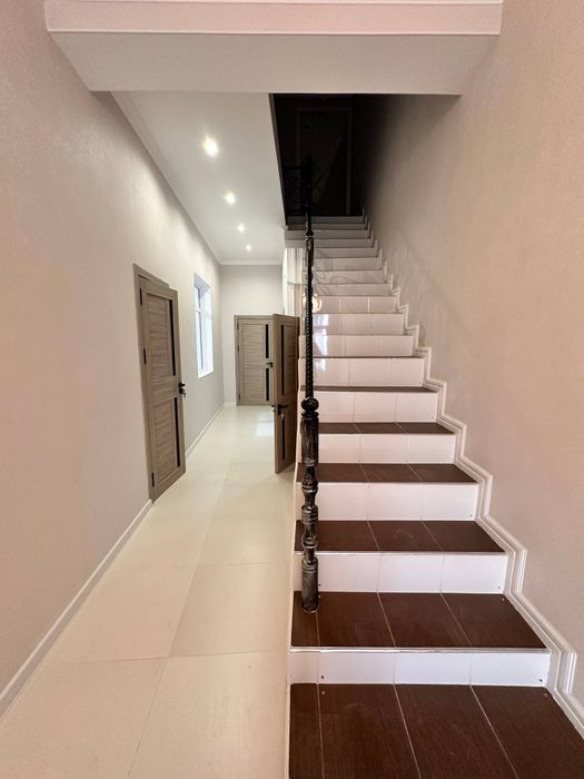 СРОЧНО коттедж 2 сотки Азербайджанский центр 7 комнат