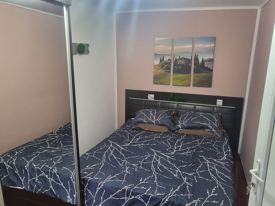 Inchiriez apartament regim hotelier