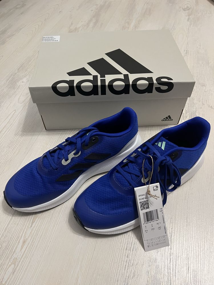 Маратонки Adidas