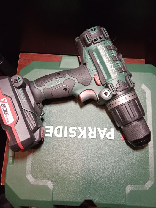 Mașina de găurit Parkside nouă